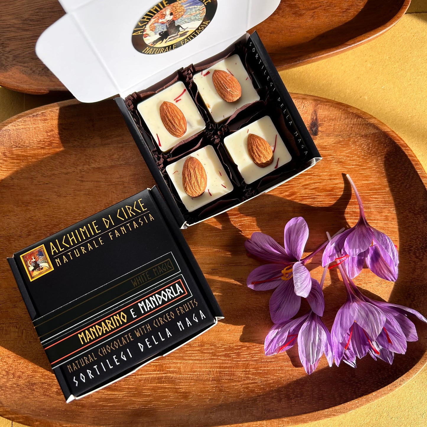 Choco Box 'White Magic' - Praline e Tavolette Bianche allo Zafferano