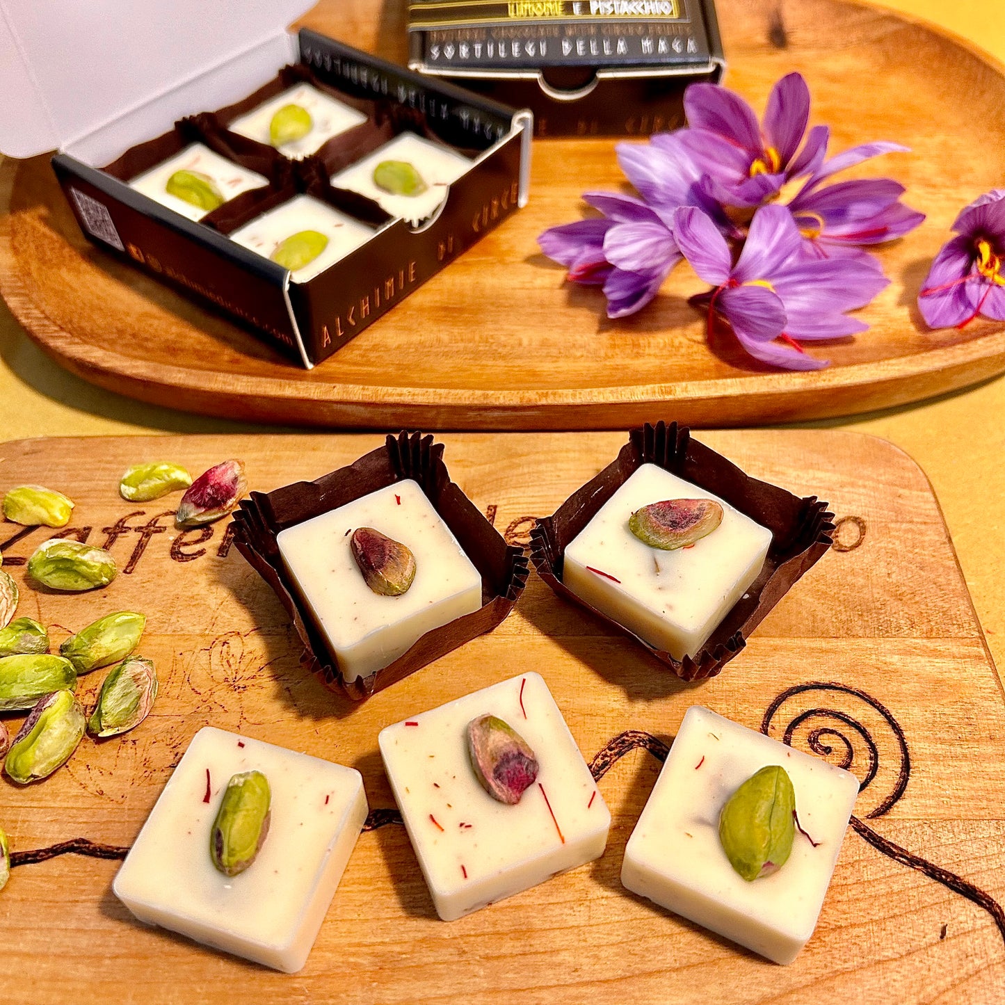 Choco Box 'White Magic' - Praline e Tavolette Bianche allo Zafferano