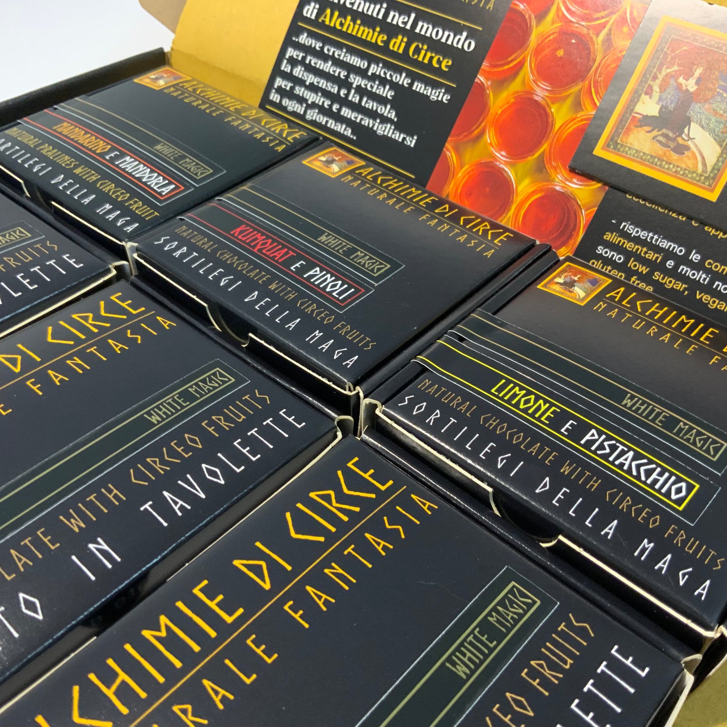 Choco Box 'White Magic' - Praline e Tavolette Bianche allo Zafferano