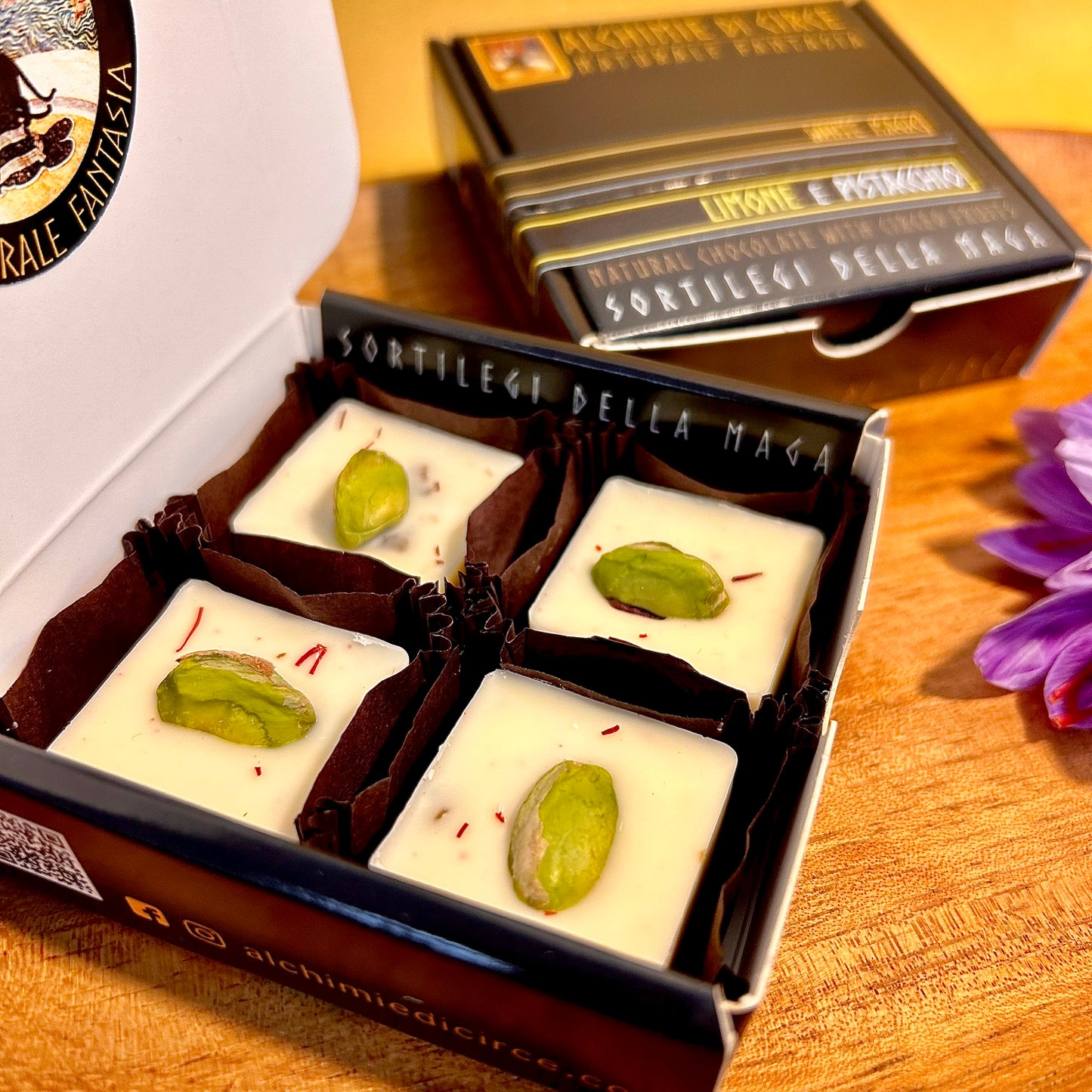 Choco Box 'White Magic' - Praline e Tavolette Bianche allo Zafferano